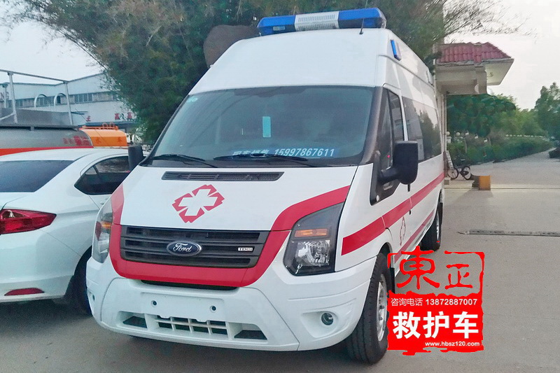 江铃福特新世代长轴高顶救护车V348图片2